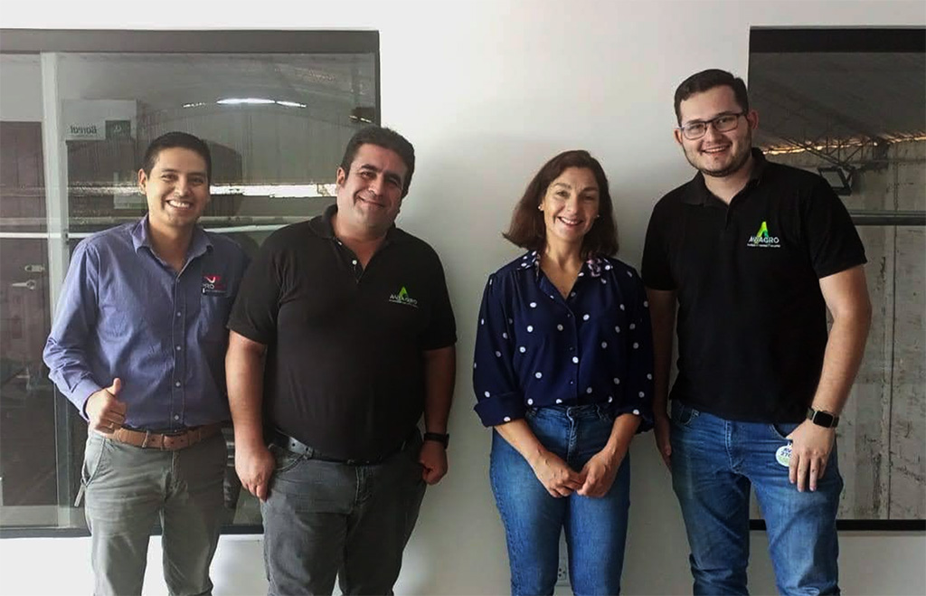 Minervet visita a sus clientes en Bolivia